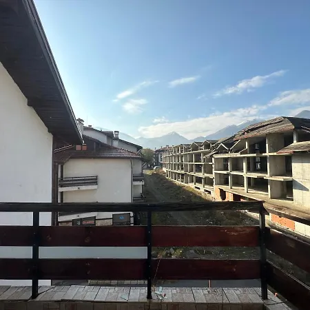 Spacious Mountain View Apartment Bansko